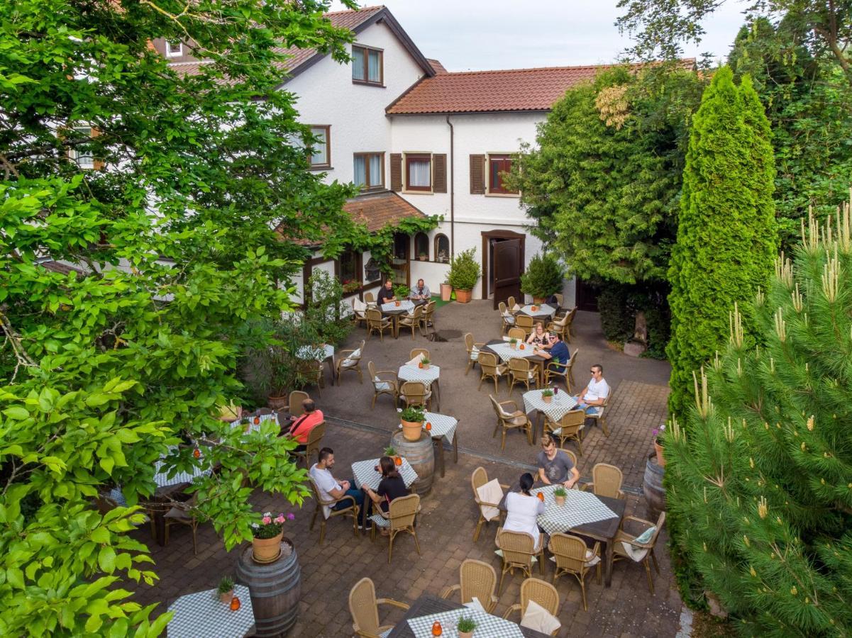 Hotel-Restaurant Haus Nicklass Ingelfingen Exteriör bild